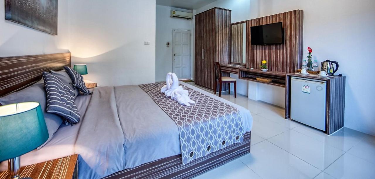 Coconut Resort Hotel Patong 外观 照片