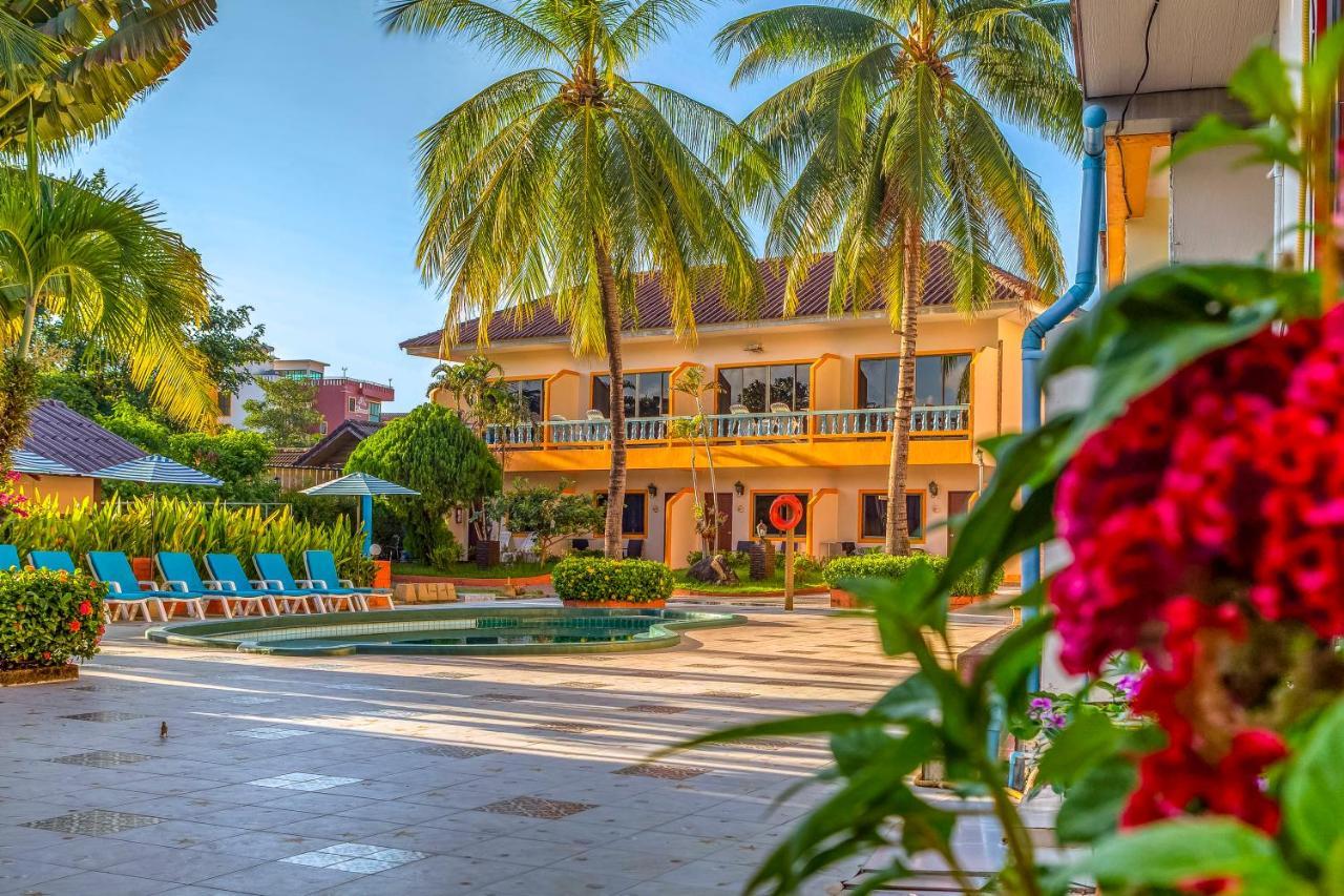 Coconut Resort Hotel Patong 外观 照片